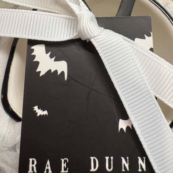 Rae Dunn Black and White Bat Design Measuring Cups - Picture 2 of 3